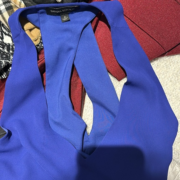 Banana Republic crêpe material top. Blue size small. - Picture 10 of 10